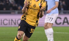 九游体育官方入口-包含拉齐奥主场大胜维罗纳，因莫比莱梅开二度的词条