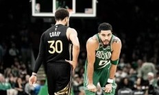 9you娱乐-强强对决，场上比赛激烈不分胜负的简单介绍