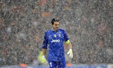 九游娱乐官方-尼斯对阵韩国，阿尔瓦雷斯末节接管比赛，定义巨星时刻