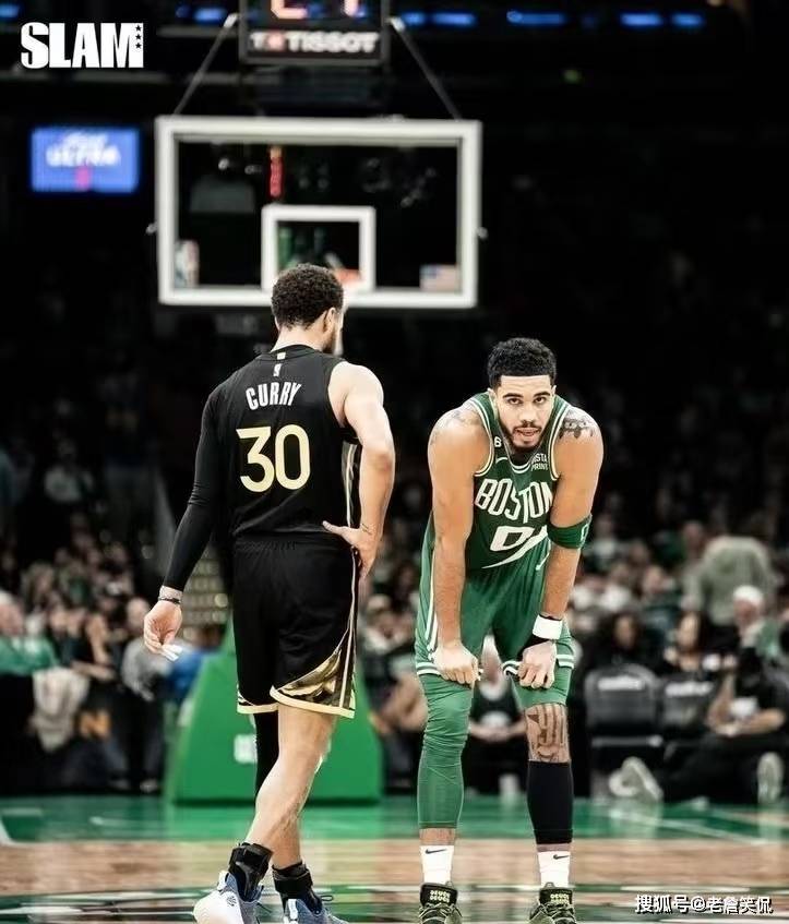 强强对决，场上比赛激烈不分胜负的简单介绍