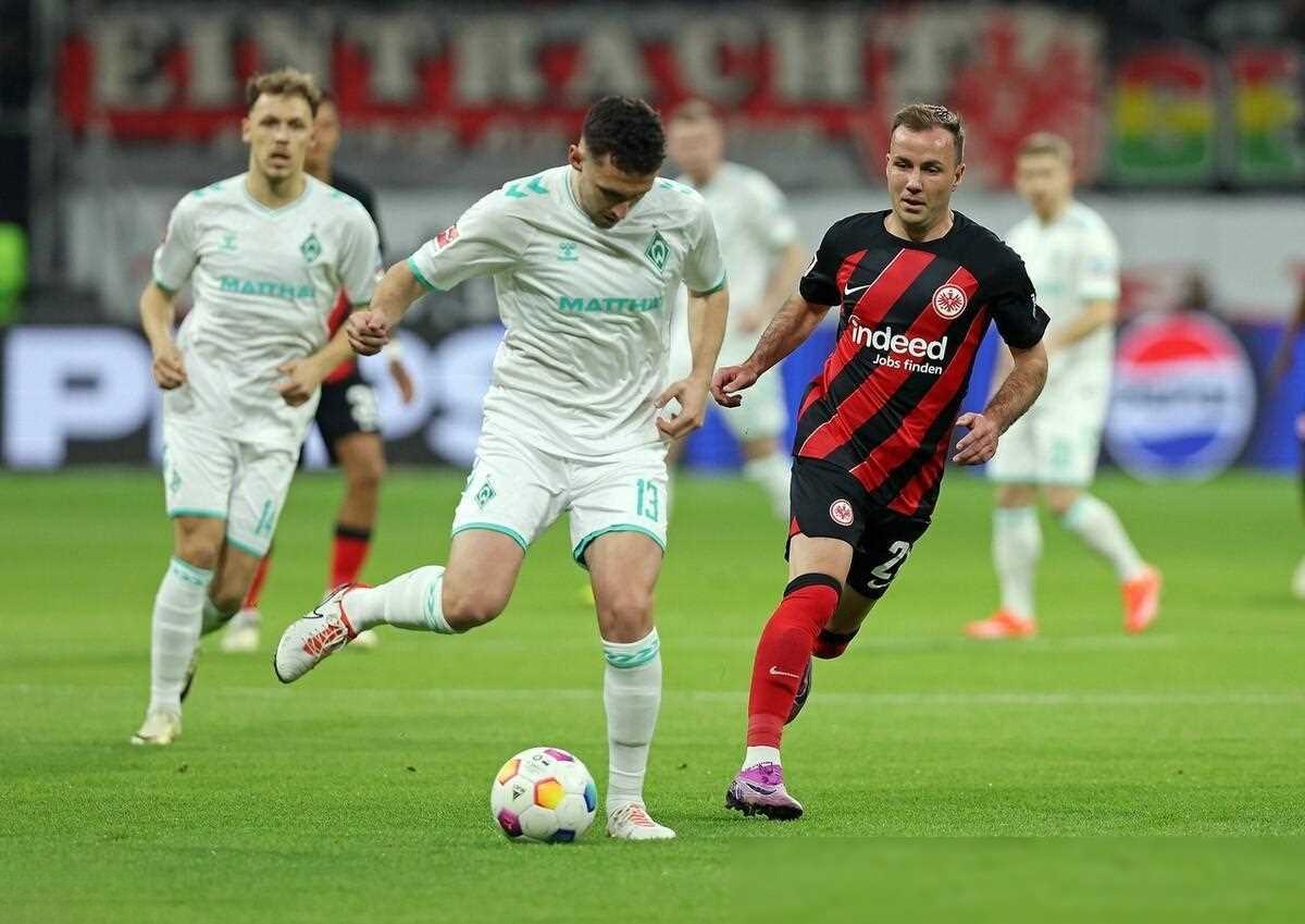 法兰克福豪取三分,继续领跑积分榜的简单介绍 法兰克福豪取三分,继续领跑积分榜的简单介绍