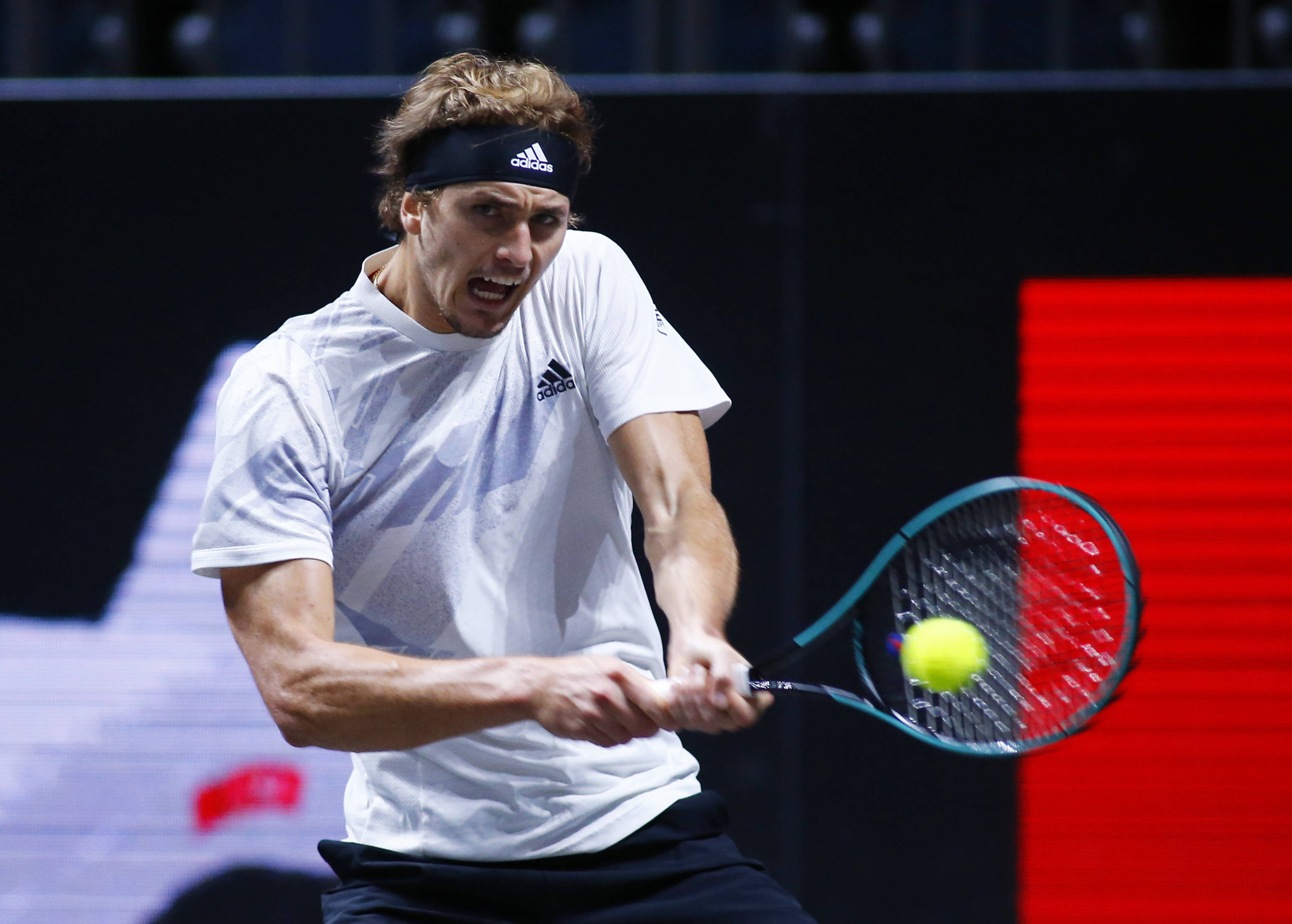 关于科隆队员努力拼搏取得比赛胜利的信息 关于科隆队员努力拼搏取得比赛胜利的信息