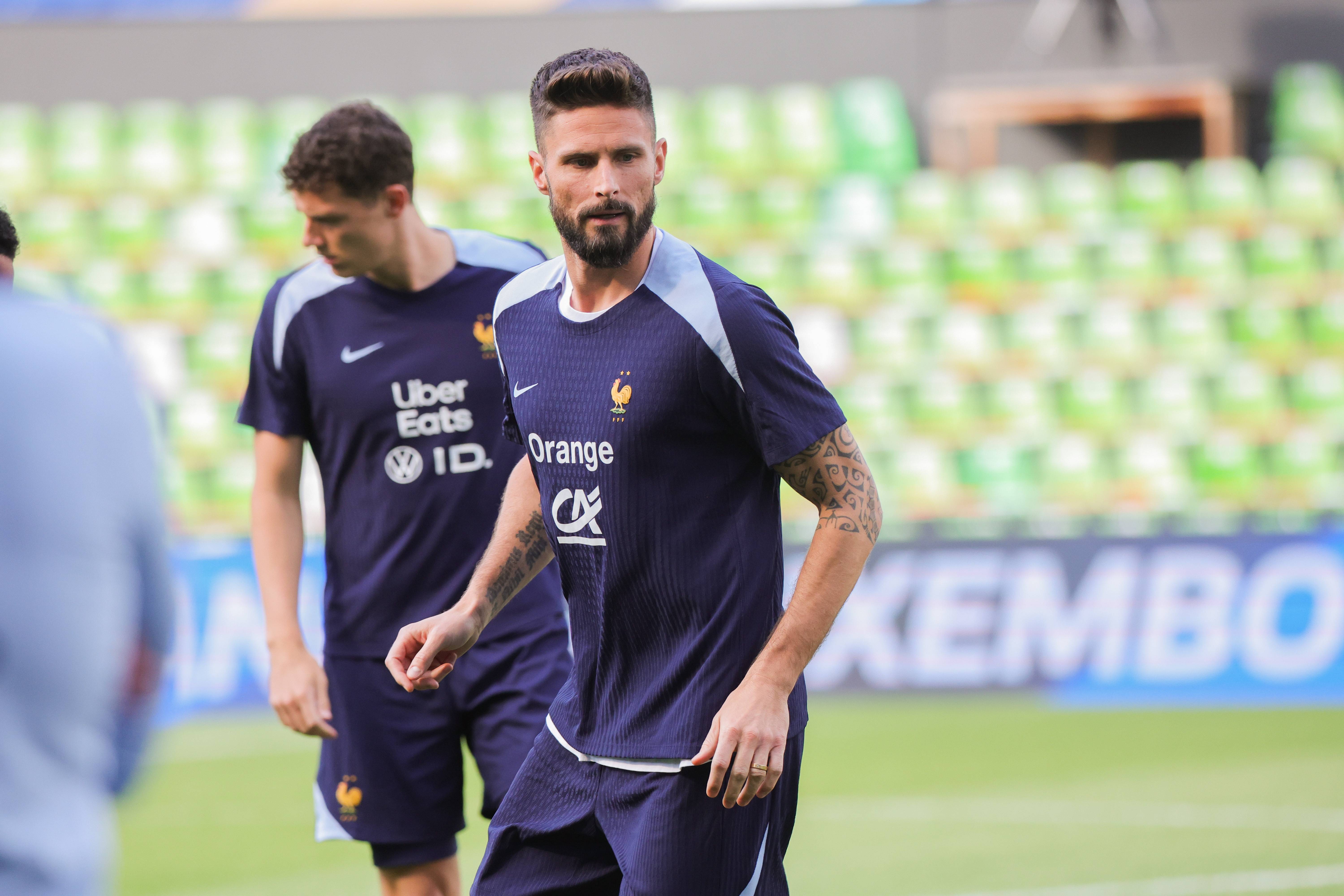 法国球队备战国内杯赛,争夺冠军 法国球队备战国内杯赛,争夺冠军