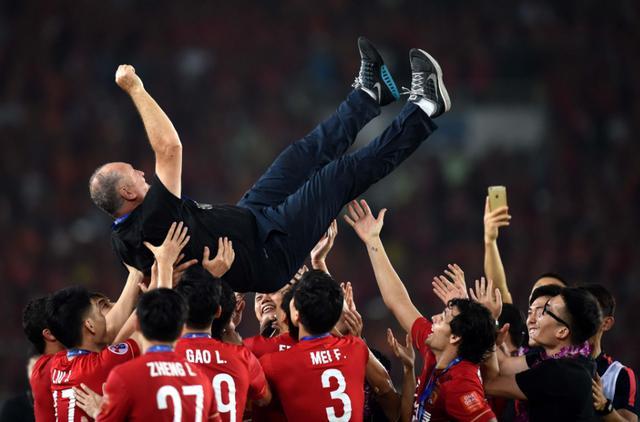 河南建业主场大胜,稳固中游位置的简单介绍 河南建业主场大胜,稳固中游位置的简单介绍