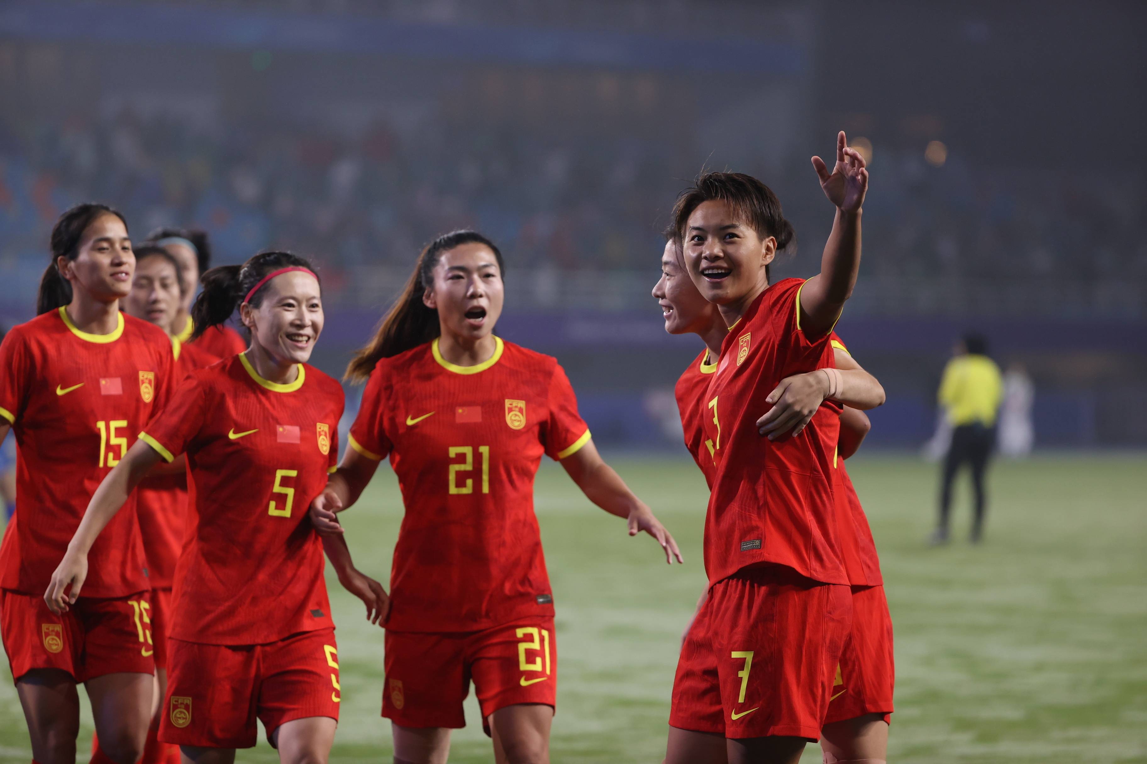 包含国际足坛亚洲女队大放异彩中国女队崭露头角的词条 包含国际足坛亚洲女队大放异彩中国女队崭露头角的词条