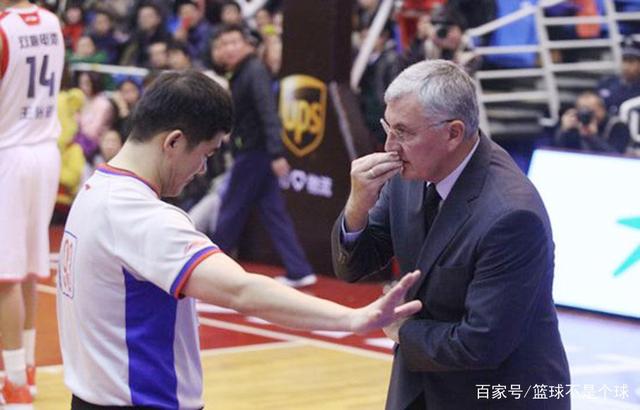 国王绝杀骑士，易建联点燃赛场的简单介绍